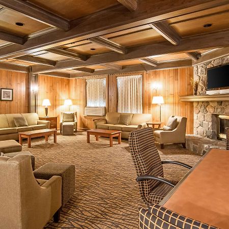 Quality Inn & Suites Virginia Ngoại thất bức ảnh