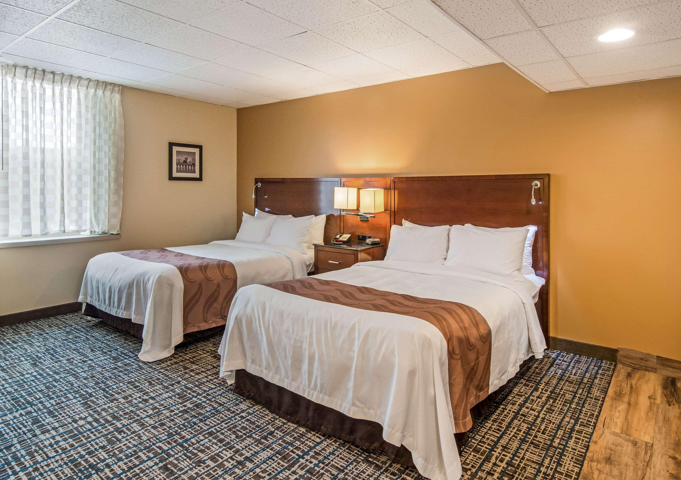 Quality Inn & Suites Virginia Ngoại thất bức ảnh