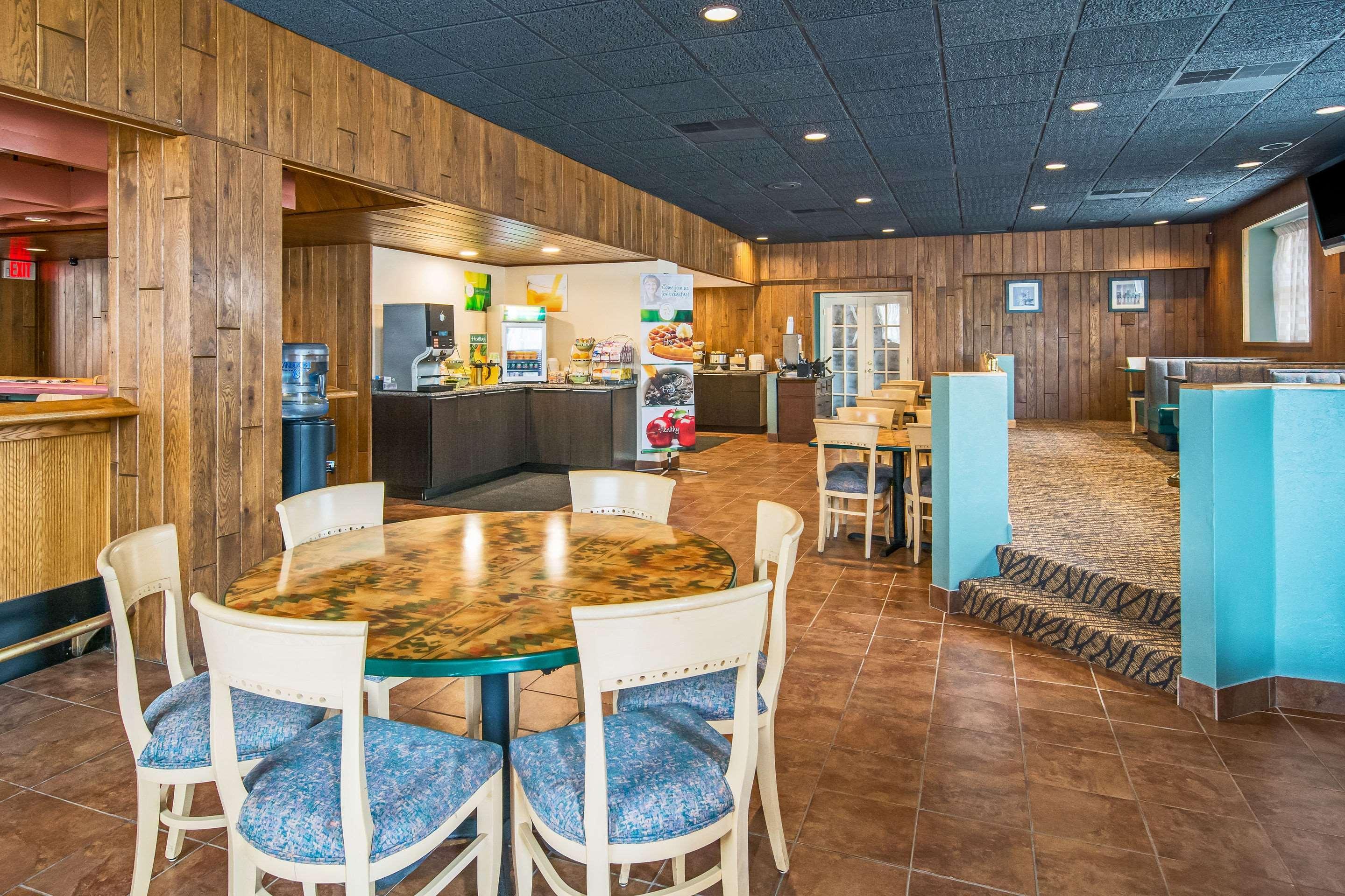 Quality Inn & Suites Virginia Ngoại thất bức ảnh