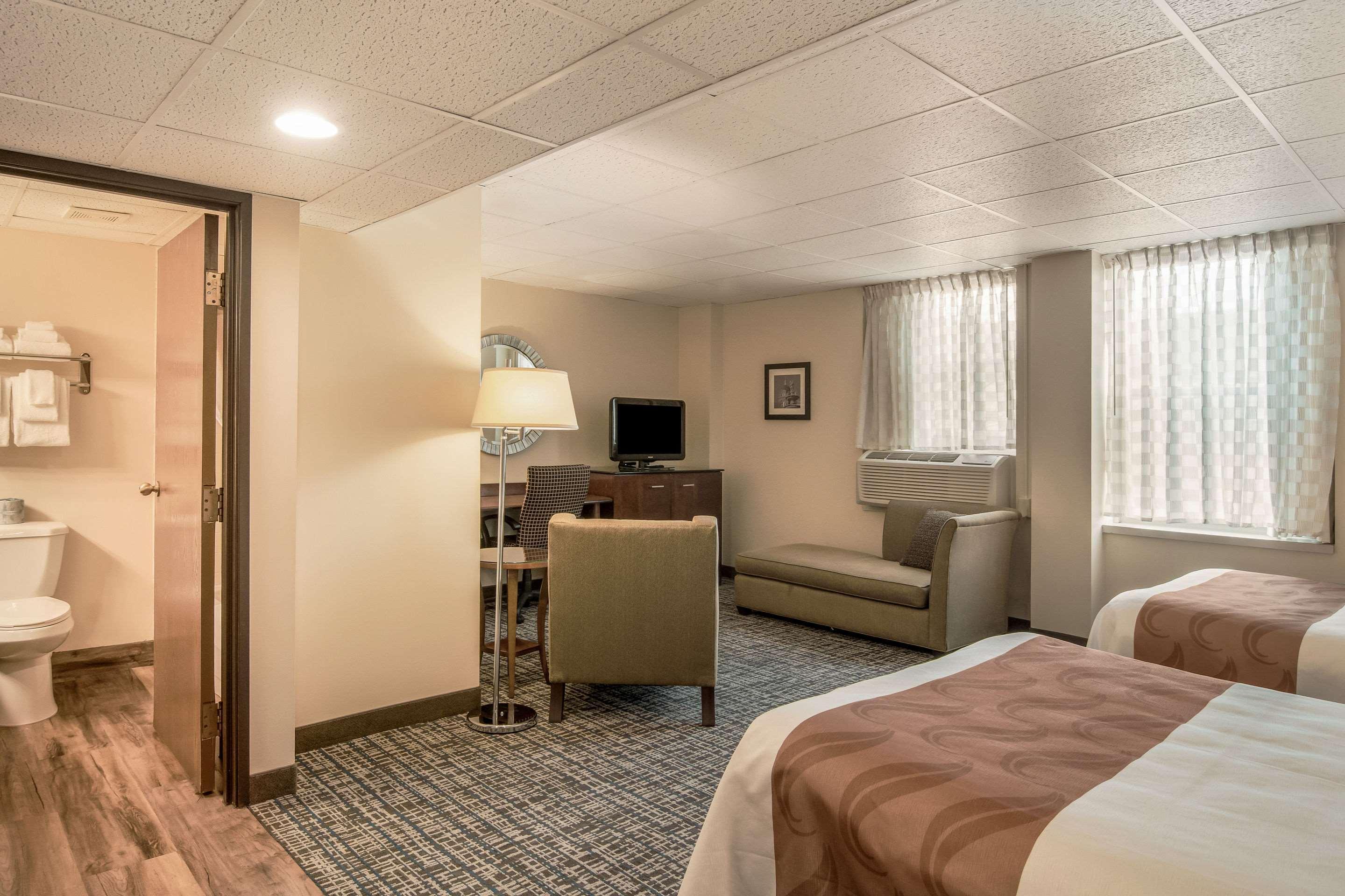 Quality Inn & Suites Virginia Ngoại thất bức ảnh