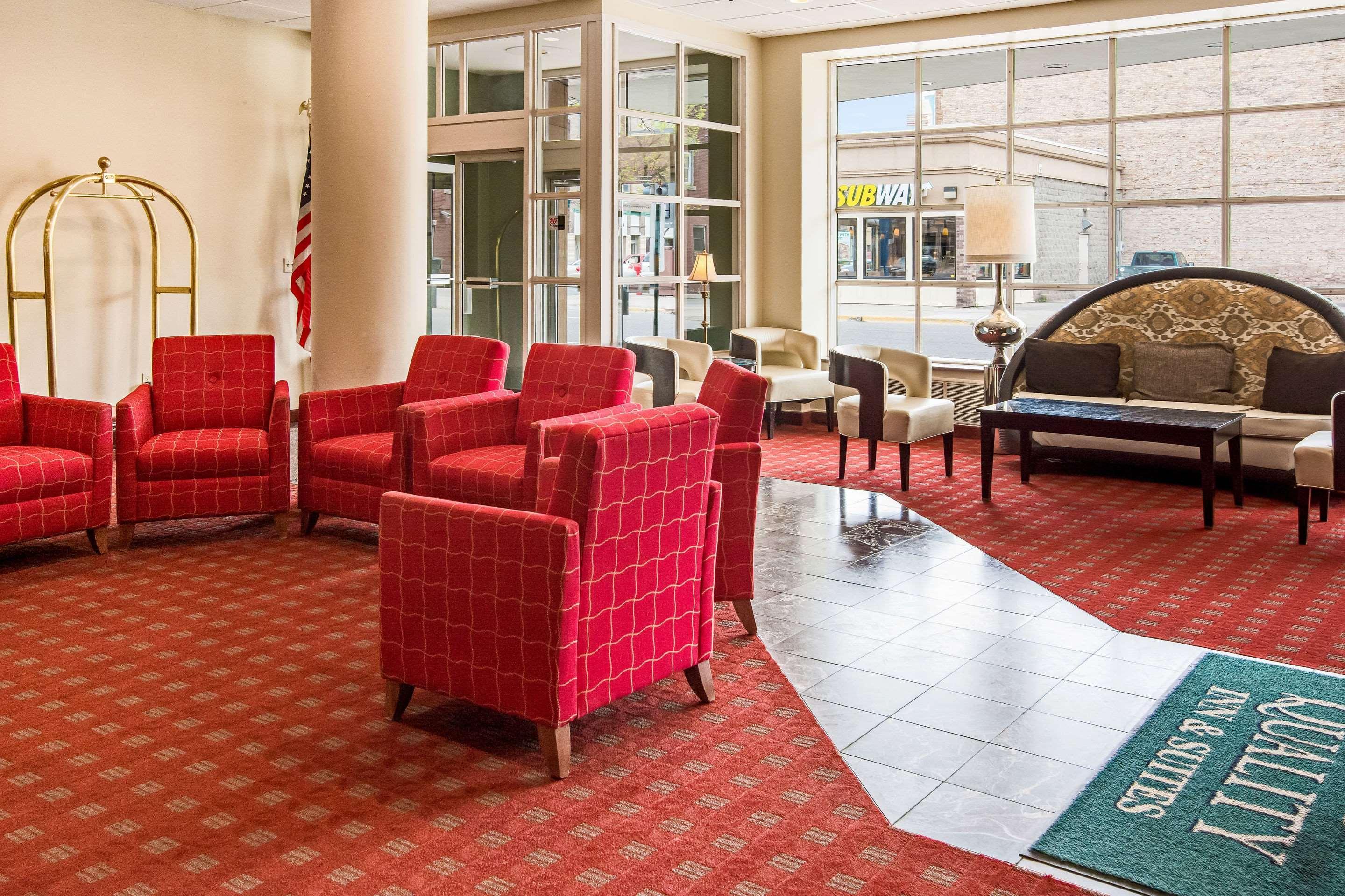 Quality Inn & Suites Virginia Ngoại thất bức ảnh