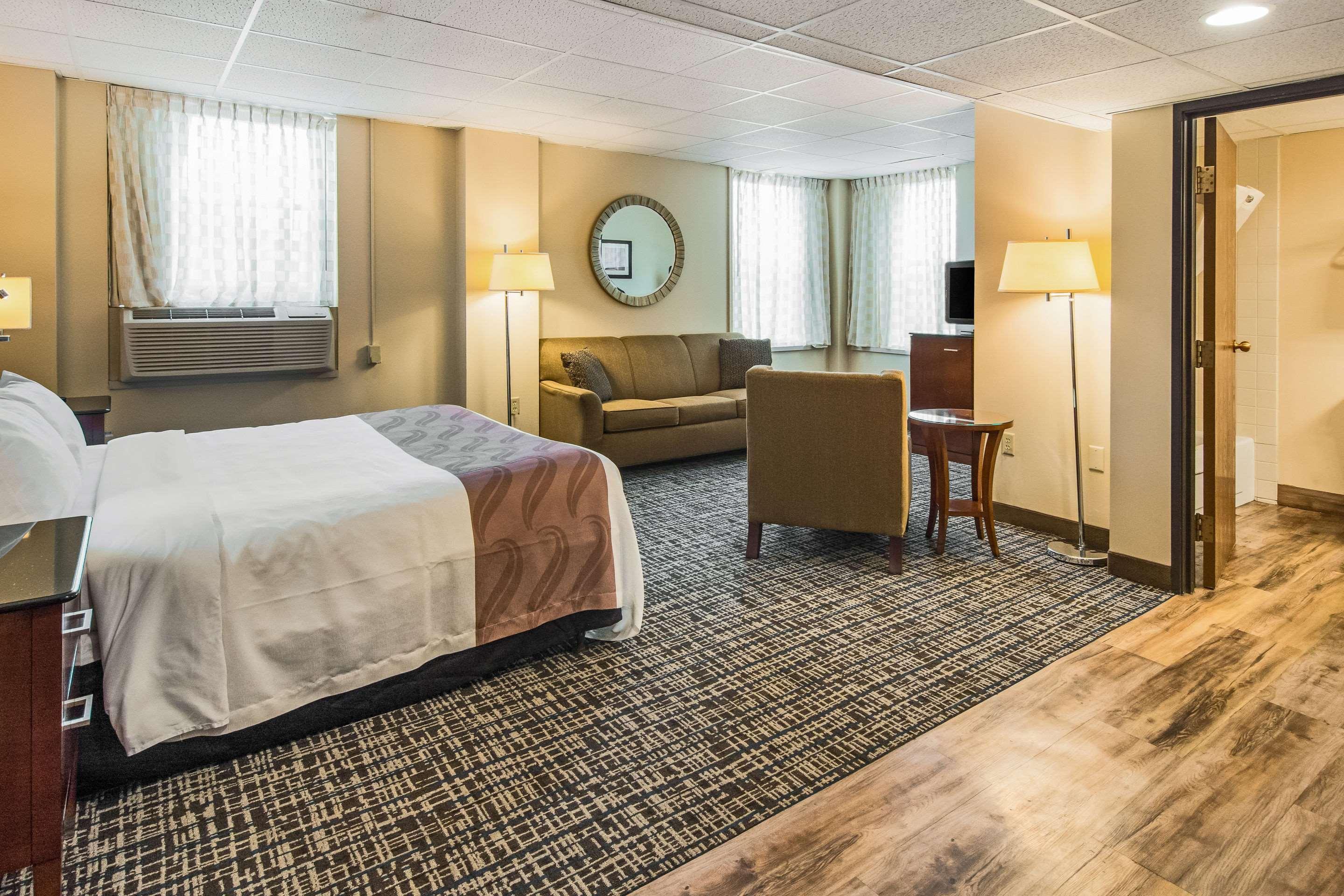 Quality Inn & Suites Virginia Ngoại thất bức ảnh